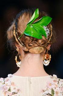 模特成人发箍点缀视频