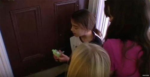 成人电刑女生视频,女生遭受电刑的惊悚真相